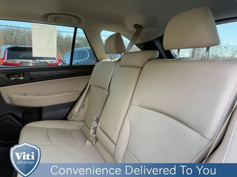 Used 2017 Subaru Outback 2.5i Limited image 22