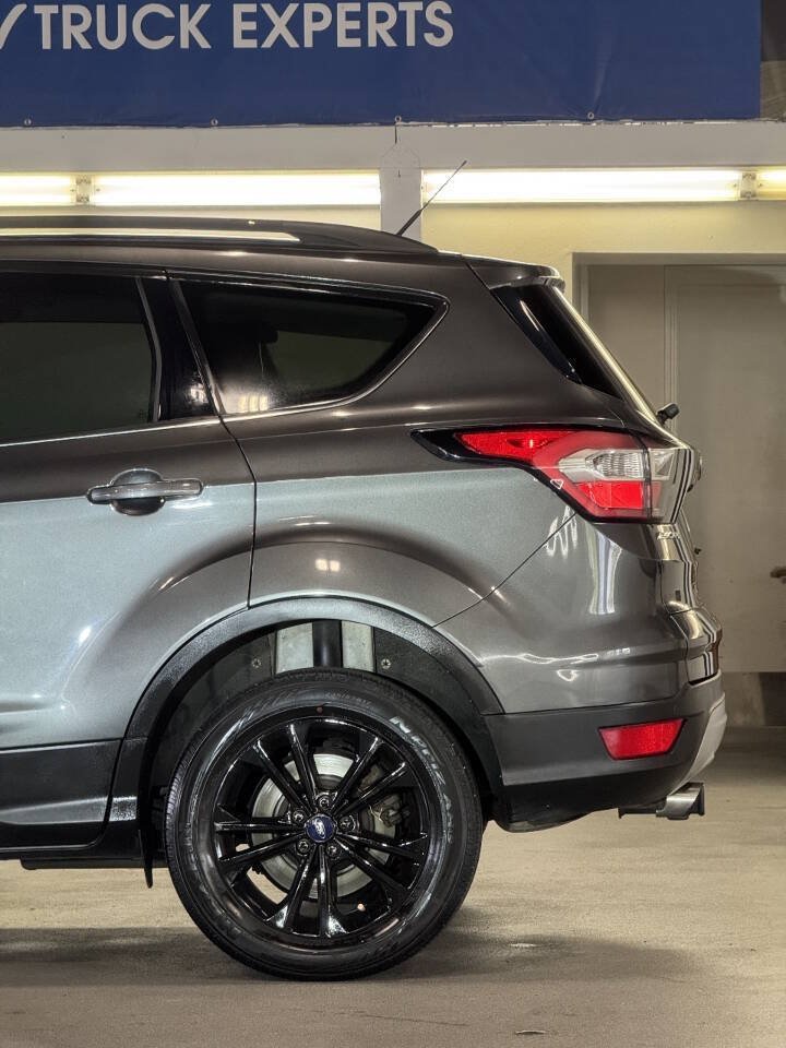 Used 2017 Ford Escape SE w/ SE Leather Comfort Package AWD/4WD image 14