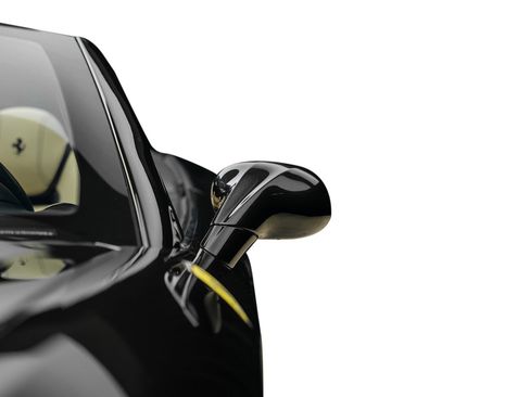 Used 2015 Ferrari California T RWD image 9