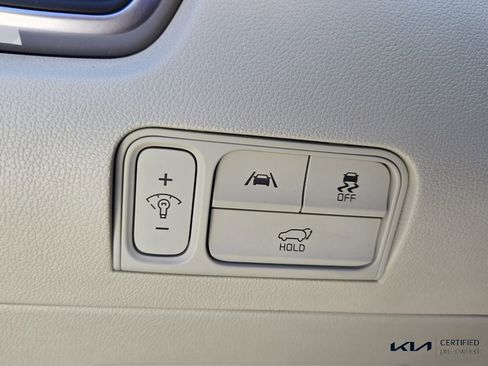 Used 2023 Kia Sorento EX image 32