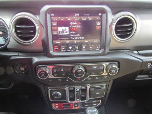 Used 2019 Jeep Wrangler Unlimited Rubicon w/ Dual Top Group image 11