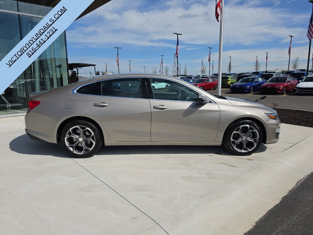 Used 2024 Chevrolet Malibu LT FWD image 7