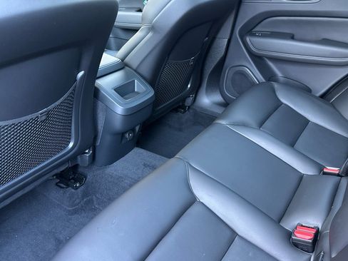 Used 2025 Volvo XC60 B5 Core w/ Protection Package Premier image 12