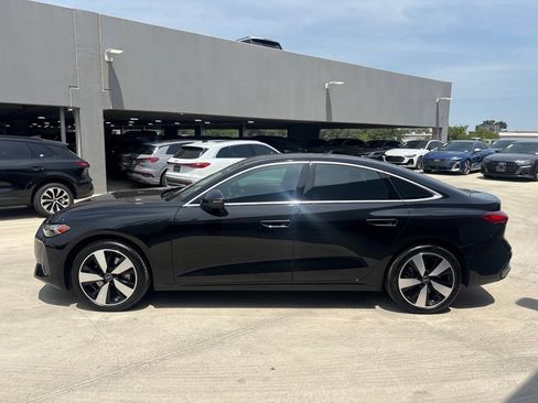 Used 2025 Audi A5 2.0T Premium Plus w/ Premium Plus AWD/4WD image 9