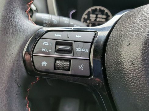 Used 2025 Honda Pilot Sport image 17