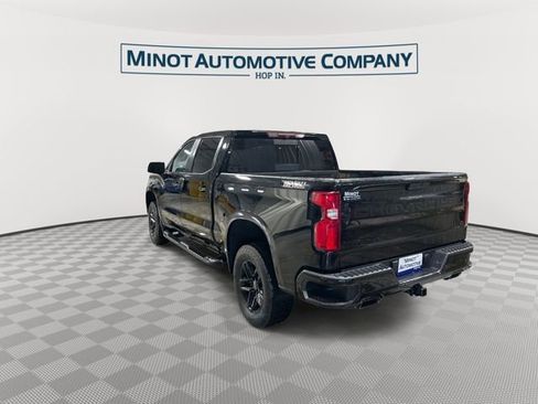 Used 2020 Chevrolet Silverado 1500 LT Trail Boss w/ Midnight Edition AWD/4WD image 6