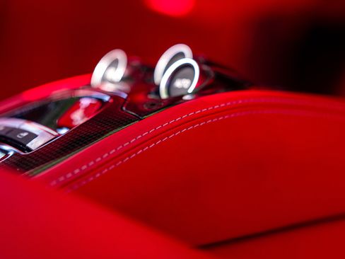 Used 2013 Ferrari 458 Spider image 20