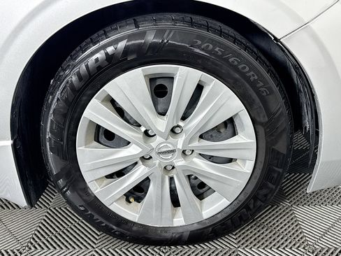 Used 2022 Nissan Sentra S w/ Electronics Package FWD image 31