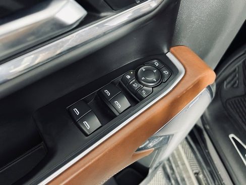 Used 2024 GMC Sierra 3500 Denali Ultimate image 19