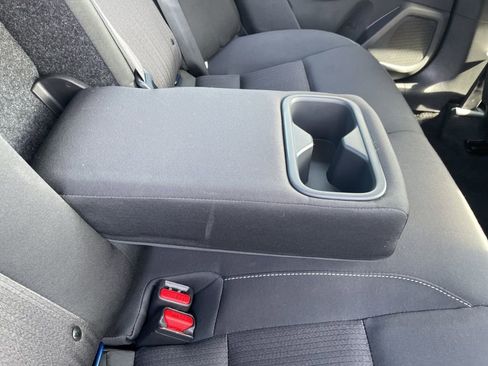 Used 2025 Nissan Altima 2.5 SV image 34