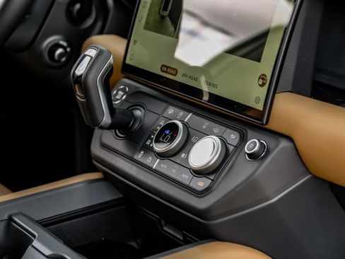 New 2026 Land Rover Defender 130 S AWD/4WD image 31