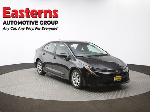 Used 2023 Toyota Corolla LE image 48