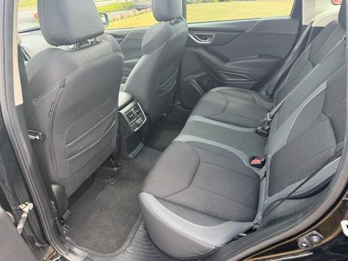 Used 2023 Subaru Forester Premium AWD/4WD image 19