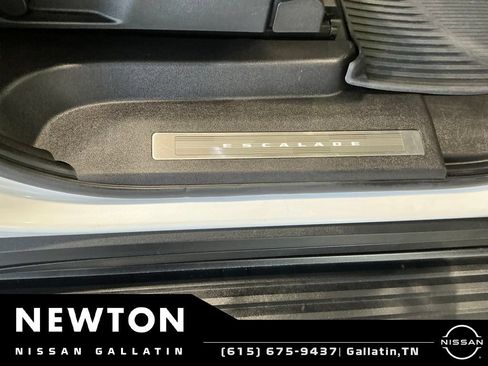 Used 2021 Cadillac Escalade ESV Sport Platinum RWD image 79