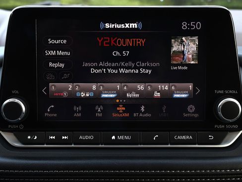 Used 2023 Nissan Rogue SV image 30