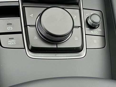 New 2026 MAZDA MAZDA3 2.5 S Sedan w/ Preferred Pkg image 18