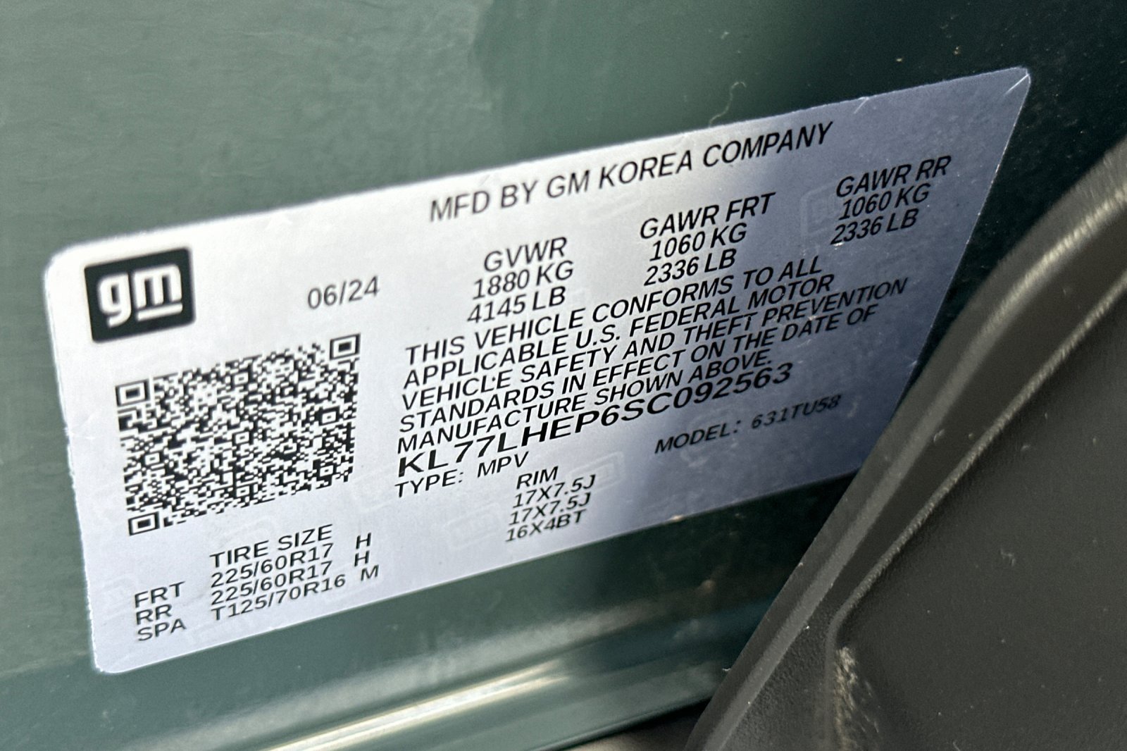 Used 2025 Chevrolet Trax LT FWD image 28