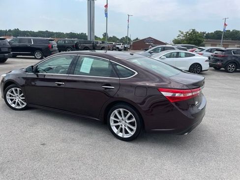 Used 2013 Toyota Avalon XLE Touring FWD image 6