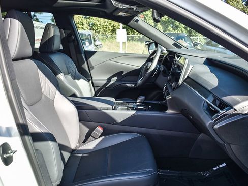 Used 2025 Lexus RX 350h w/ Convenience Package image 16