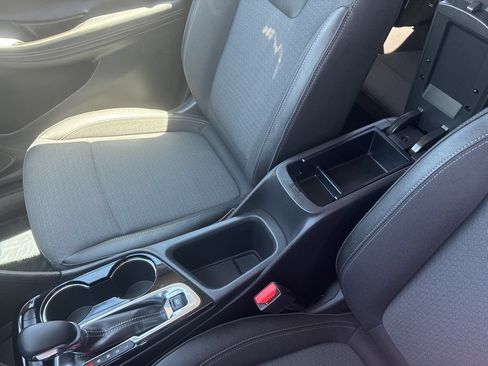 Used 2025 Buick Encore GX Preferred FWD image 17