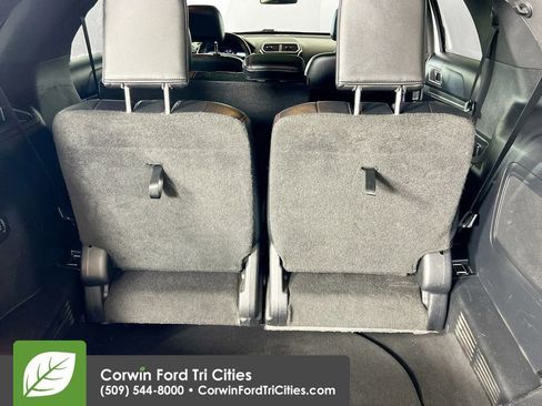 Used 2016 Ford Explorer Sport image 15