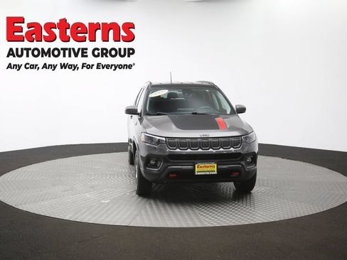 Used 2022 Jeep Compass Trailhawk w/ Trailhawk Convenience Group AWD/4WD image 53