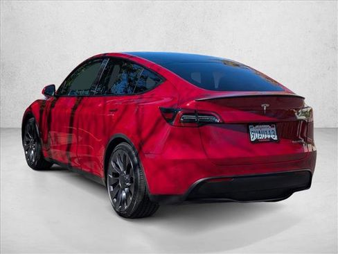 Used 2022 Tesla Model Y Performance image 9