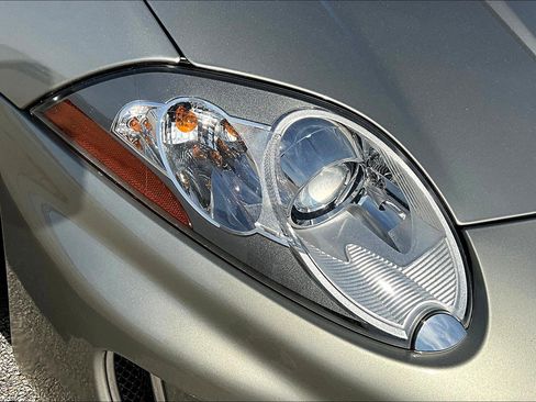 Used 2010 Jaguar XK Convertible image 26