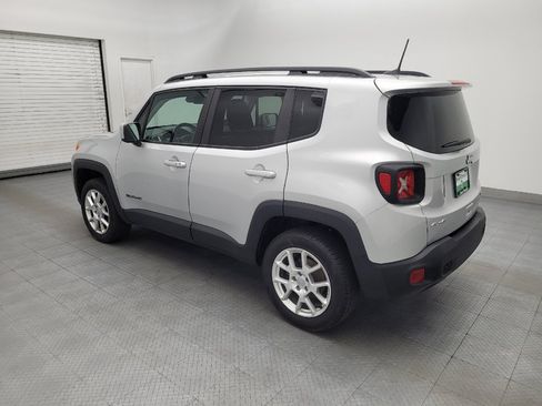 Used 2020 Jeep Renegade Latitude w/ Cold Weather Group AWD/4WD image 3
