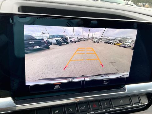 Used 2025 GMC Sierra 1500 SLT image 27