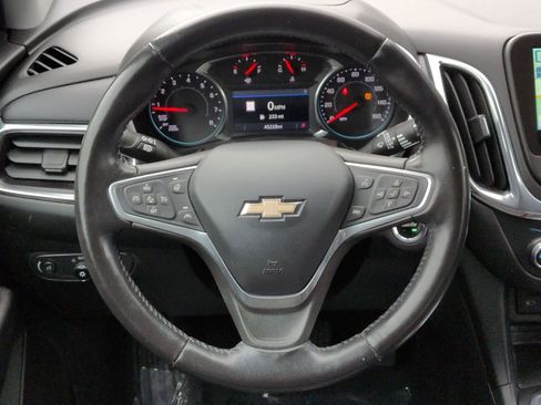 Used 2022 Chevrolet Equinox LT image 25