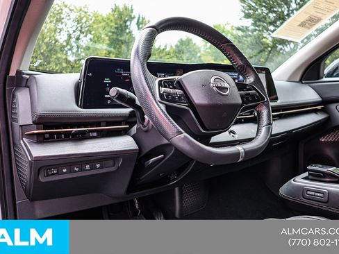 Used 2024 Nissan Ariya FWD image 21