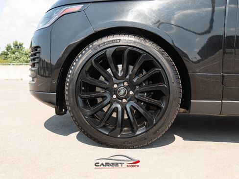 Used 2020 Land Rover Range Rover HSE image 9