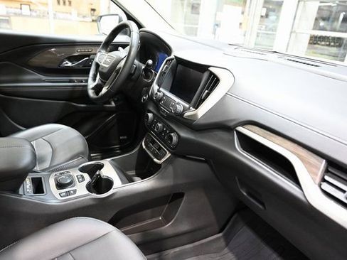 Used 2024 GMC Terrain Denali w/ Denali Premium Package image 13