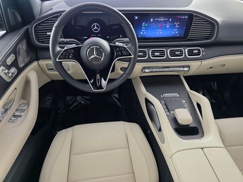 Certified 2025 Mercedes-Benz GLE 450 4MATIC image 13