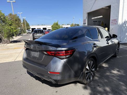 Certified 2022 Nissan Sentra SV w/ SV Premium Package FWD image 7