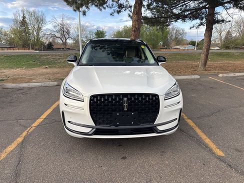 Used 2023 Lincoln Corsair Reserve w/ Equipment Group 202A image 4