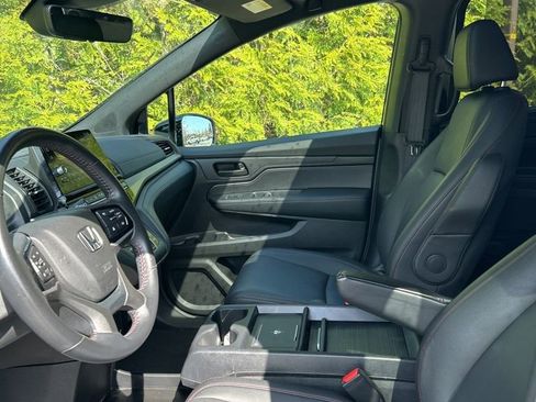Used 2025 Honda Odyssey Sport-L image 22