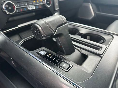 Certified 2022 Ford F150 Lariat w/ Equipment Group 502A High image 21