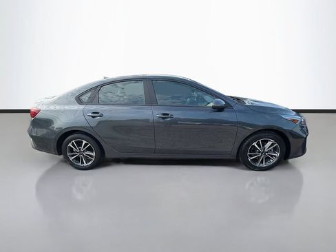 Used 2023 Kia Forte LXS w/ LXS Technology Package FWD image 9