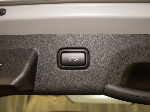 New 2026 Kia Sportage SX image 7