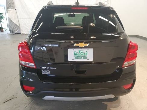 Used 2020 Chevrolet Trax LT w/ LT Convenience Package AWD/4WD image 5