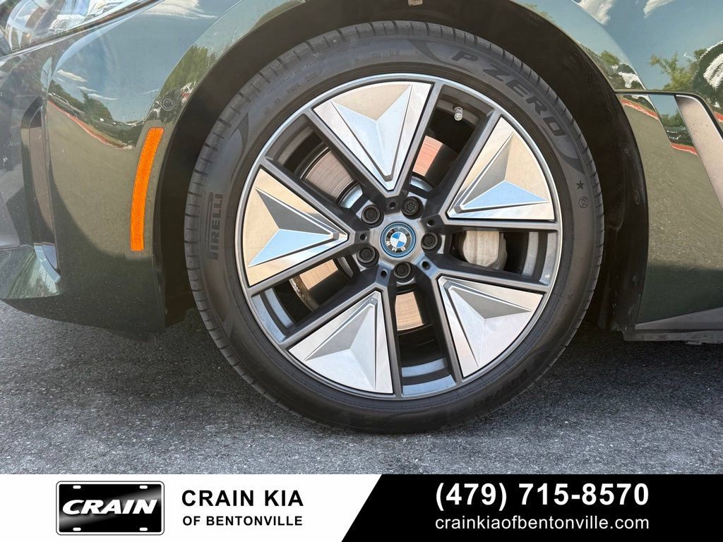 Used 2023 BMW i4 eDrive40 RWD image 32