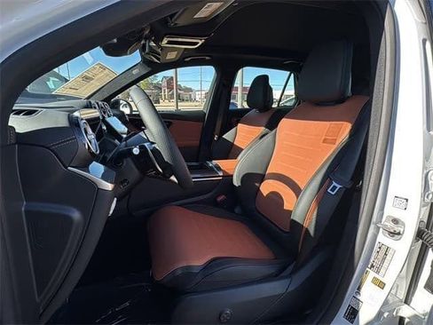New 2026 Mercedes-Benz GLC 43 AMG 4MATIC image 14