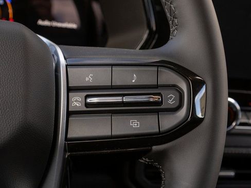 New 2025 Chevrolet Colorado LT image 30