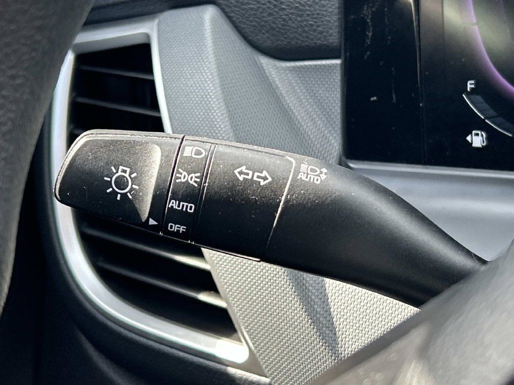 Used 2024 Kia Seltos LX AWD/4WD image 27