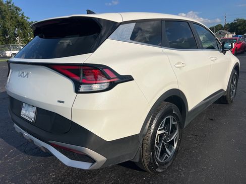 Used 2023 Kia Sportage LX AWD/4WD image 7