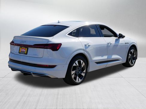 Used 2021 Audi e-tron Premium Plus w/ Premium Plus Package AWD/4WD image 7