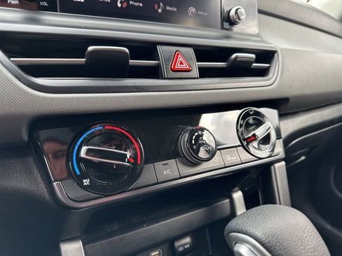 Used 2024 Kia Seltos LX image 21