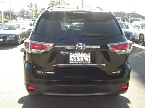 Used 2014 Toyota Highlander Limited image 12